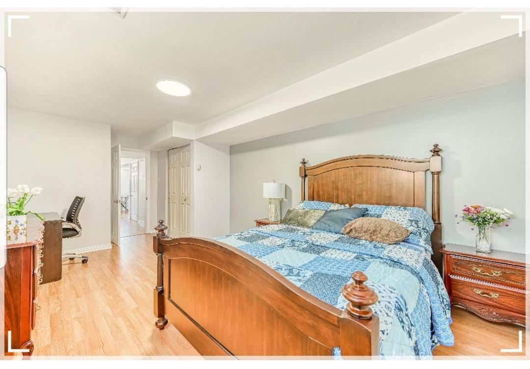 Leila'S Place-Basement Apartment In Private Home 加蒂诺 外观 照片